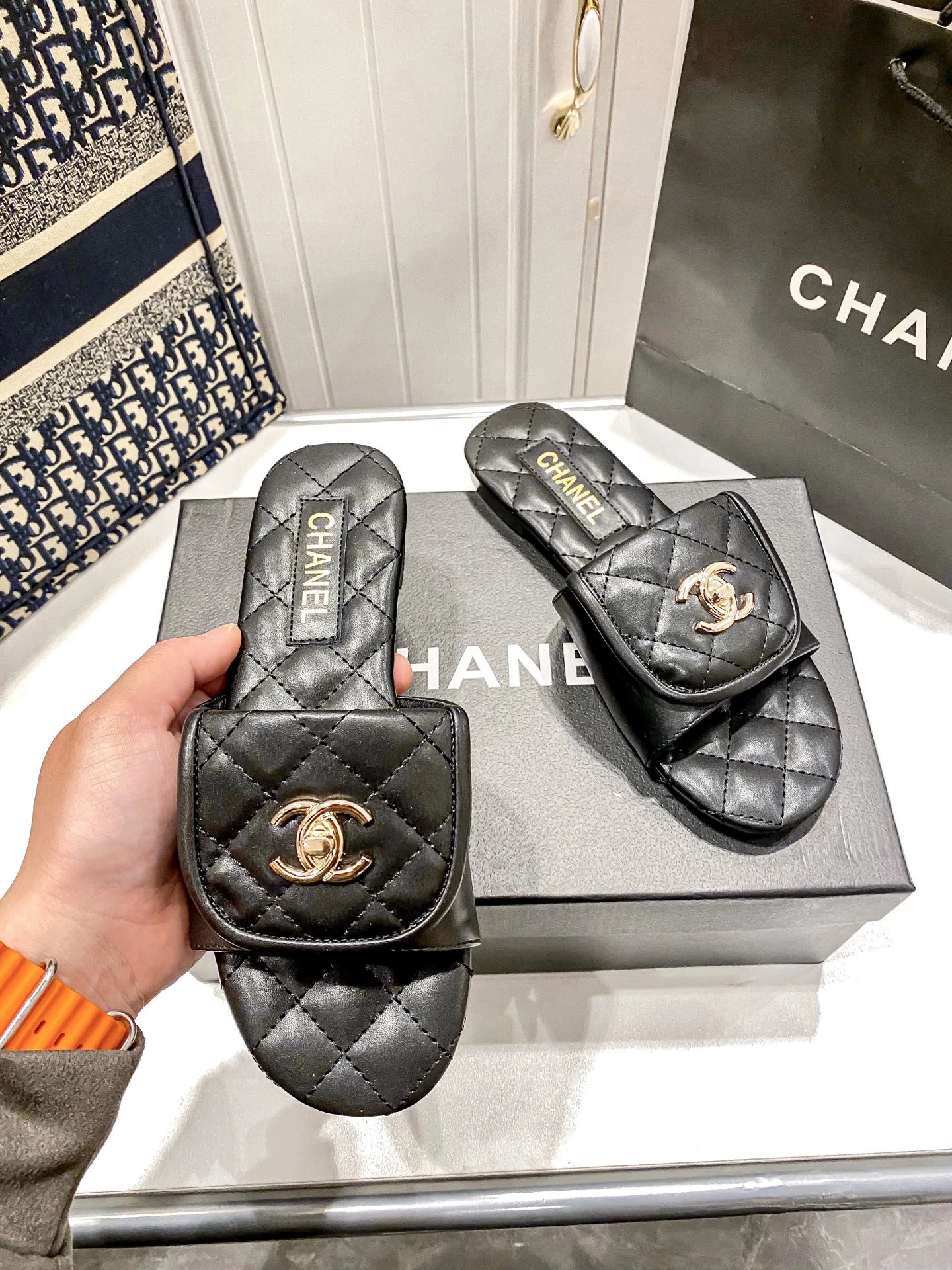 Chanel Women Quilted Leather CC Logo Slippers Sandals