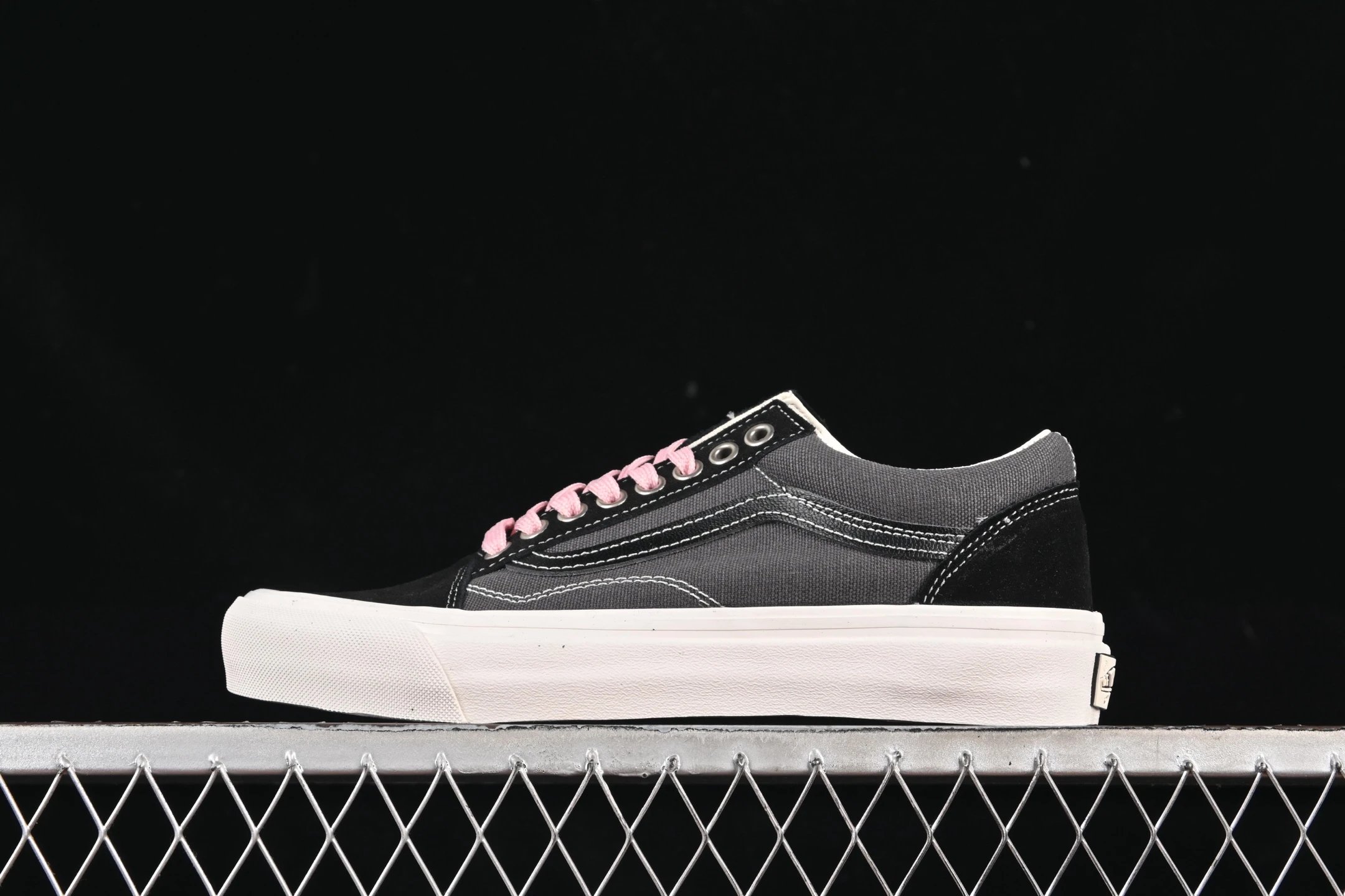 Converse Classic Black Canvas Sneakers Pink Laces Shoes