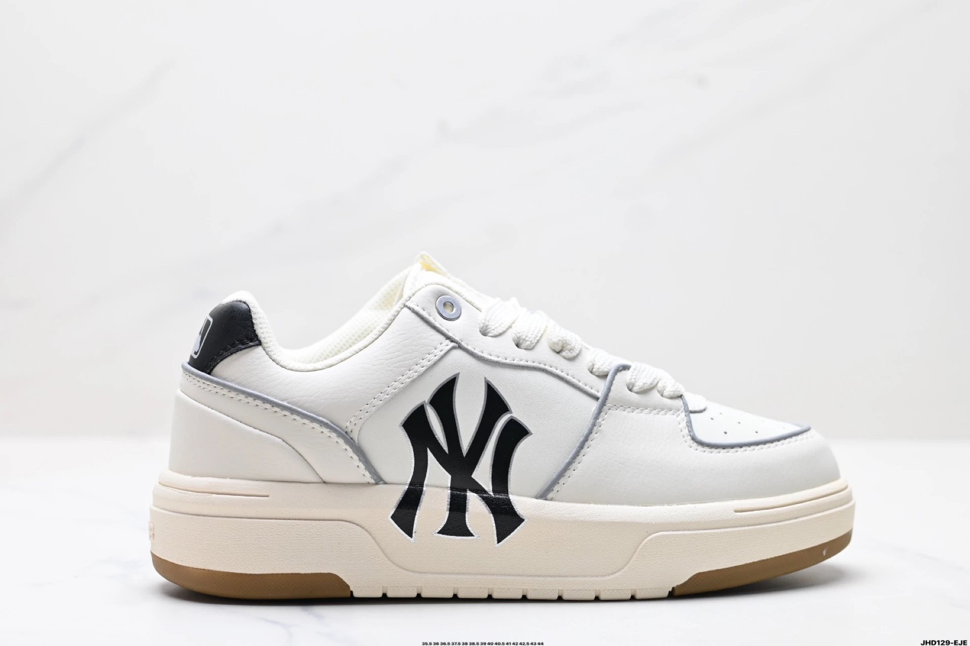 MLB New York Yankees White Leather Sneakers
