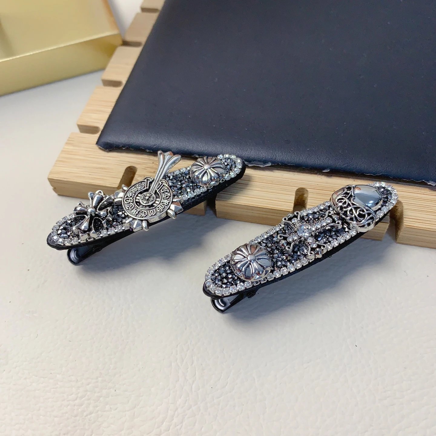 Chrome Hearts Silver Gothic Cross Crystal Hair Clips