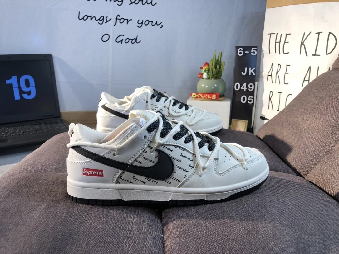 Nike Supreme Low‑Top Sneakers White Black Leather Shoes