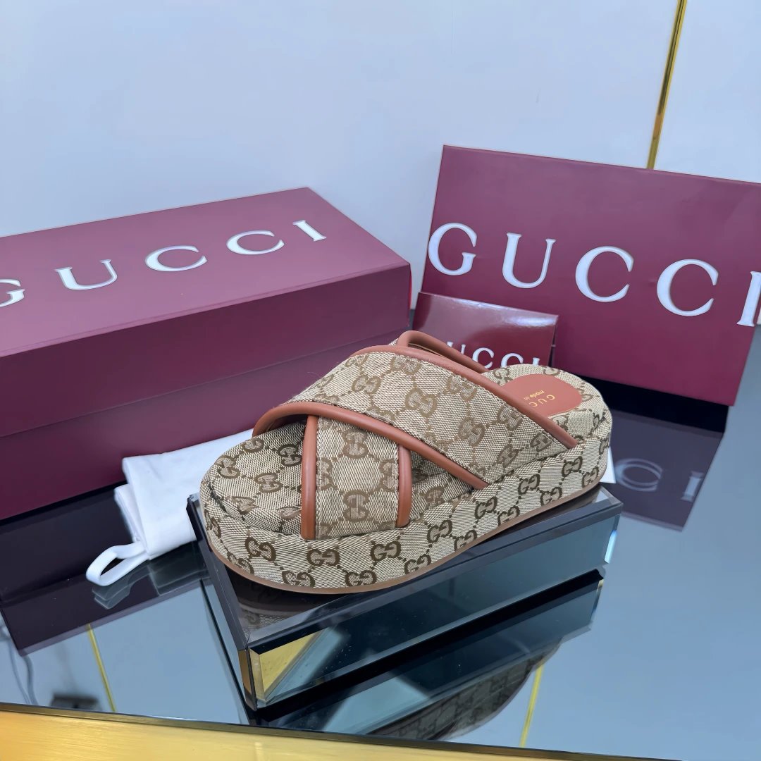 Gucci Women Beige Canvas GG Platform Sandals Summer