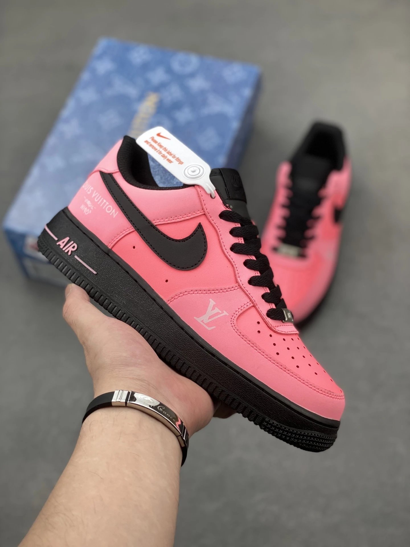 Stylish Pink Leather Fashion Sneakers for Men Women