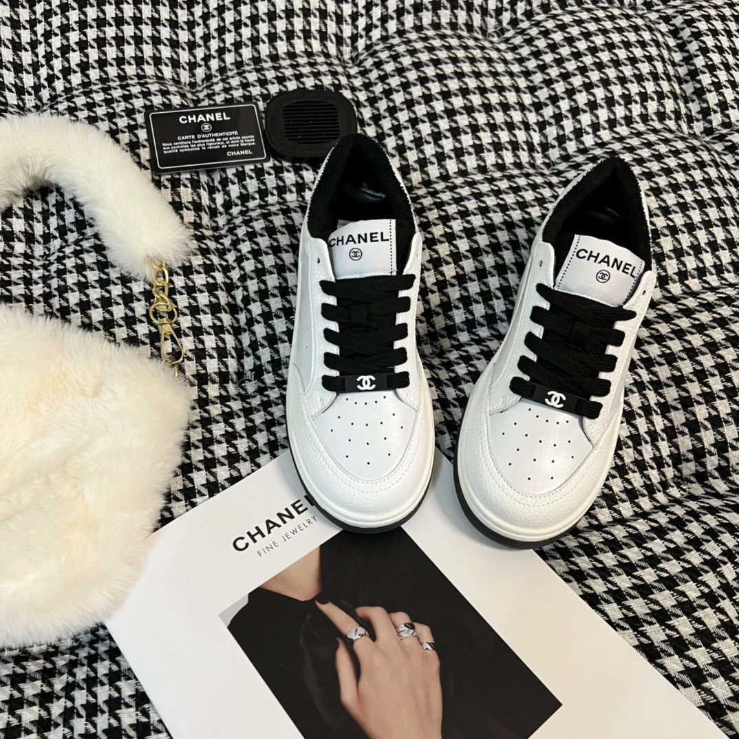 Chanel White Leather Sneakers for Women