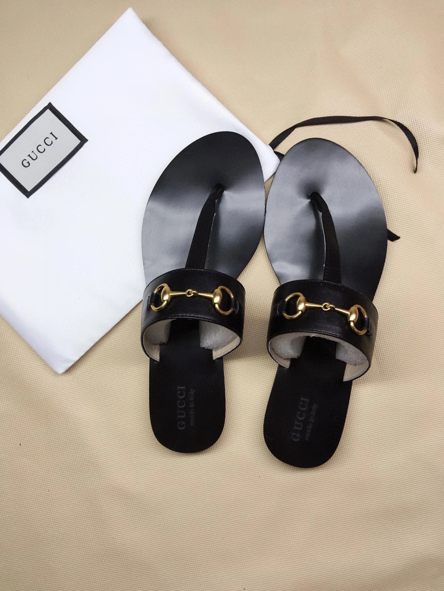 Gucci Women Black Leather Horsebit Flat Sandals