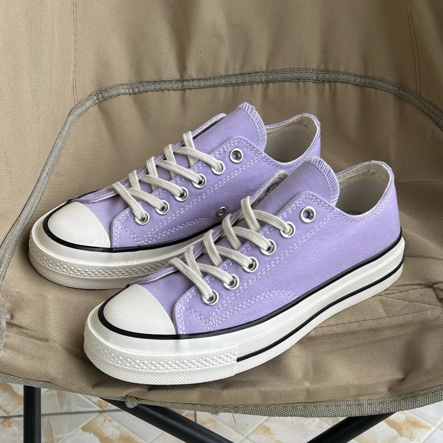 Converse Women’s Purple Canvas Low Top Sneakers