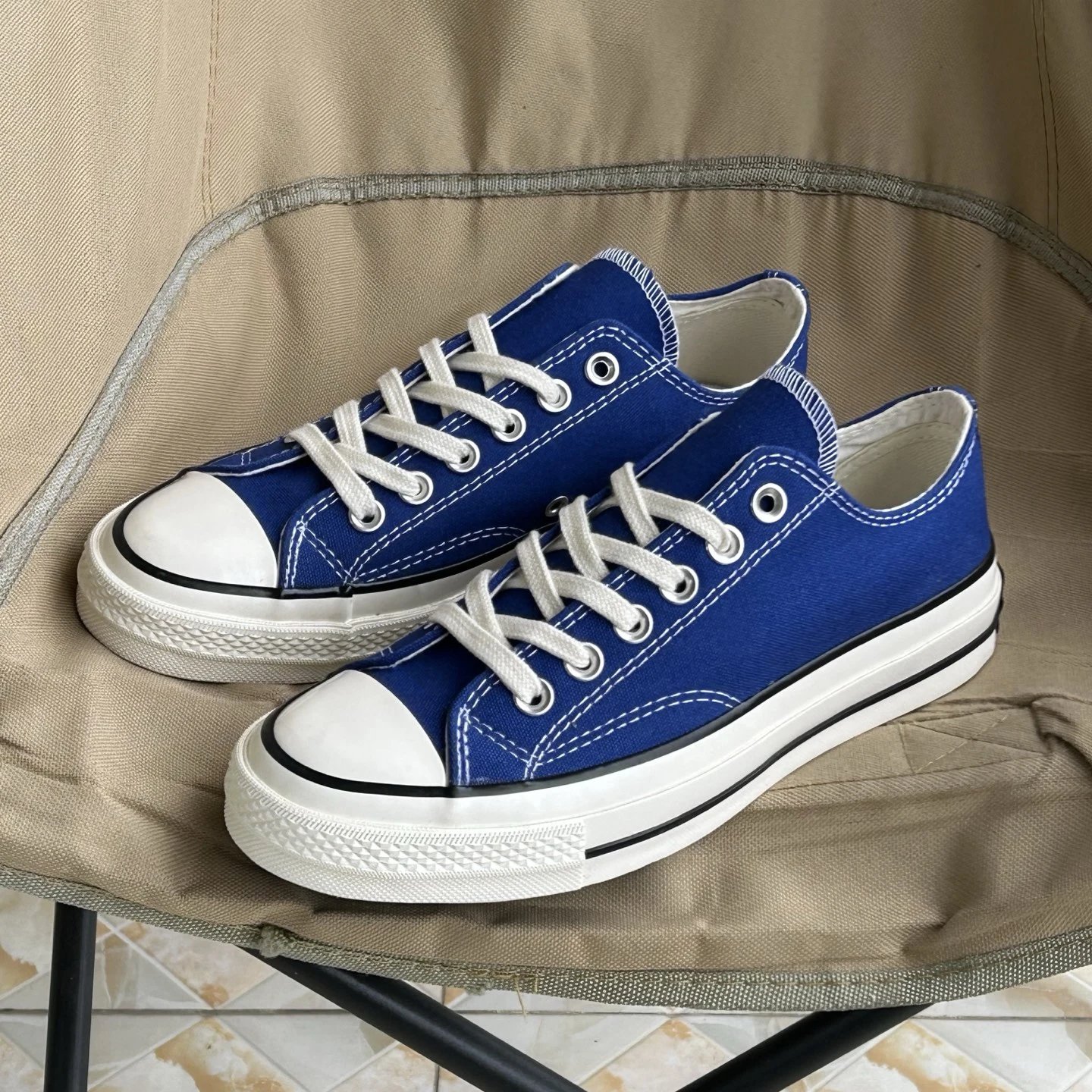 Converse Classic Blue Canvas Low Top Sneakers Shoes