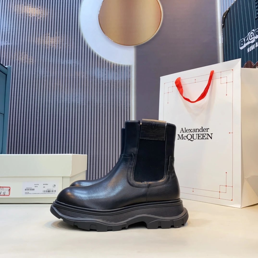 Alexander McQueen Black Chunky Sole Leather Chelsea Boots