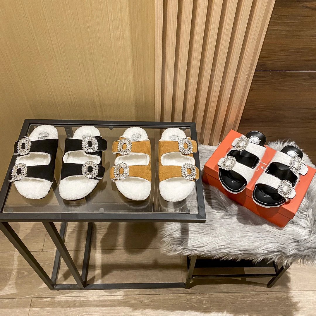 Roger Vivier Crystal Buckle Shearling Sandals Women Luxury Shoes