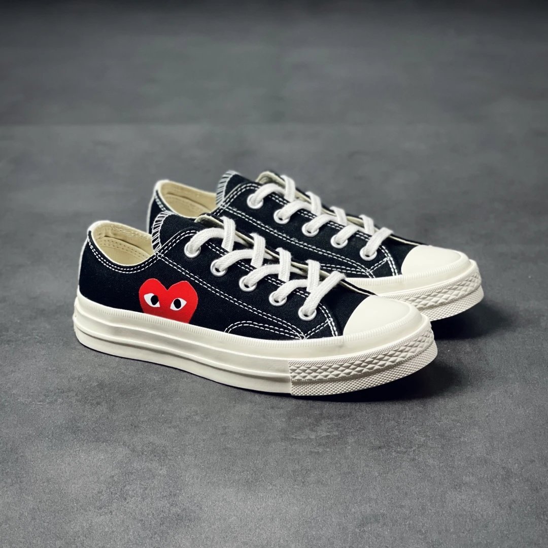 Converse Black Low Top Canvas Sneakers Red Heart Shoes