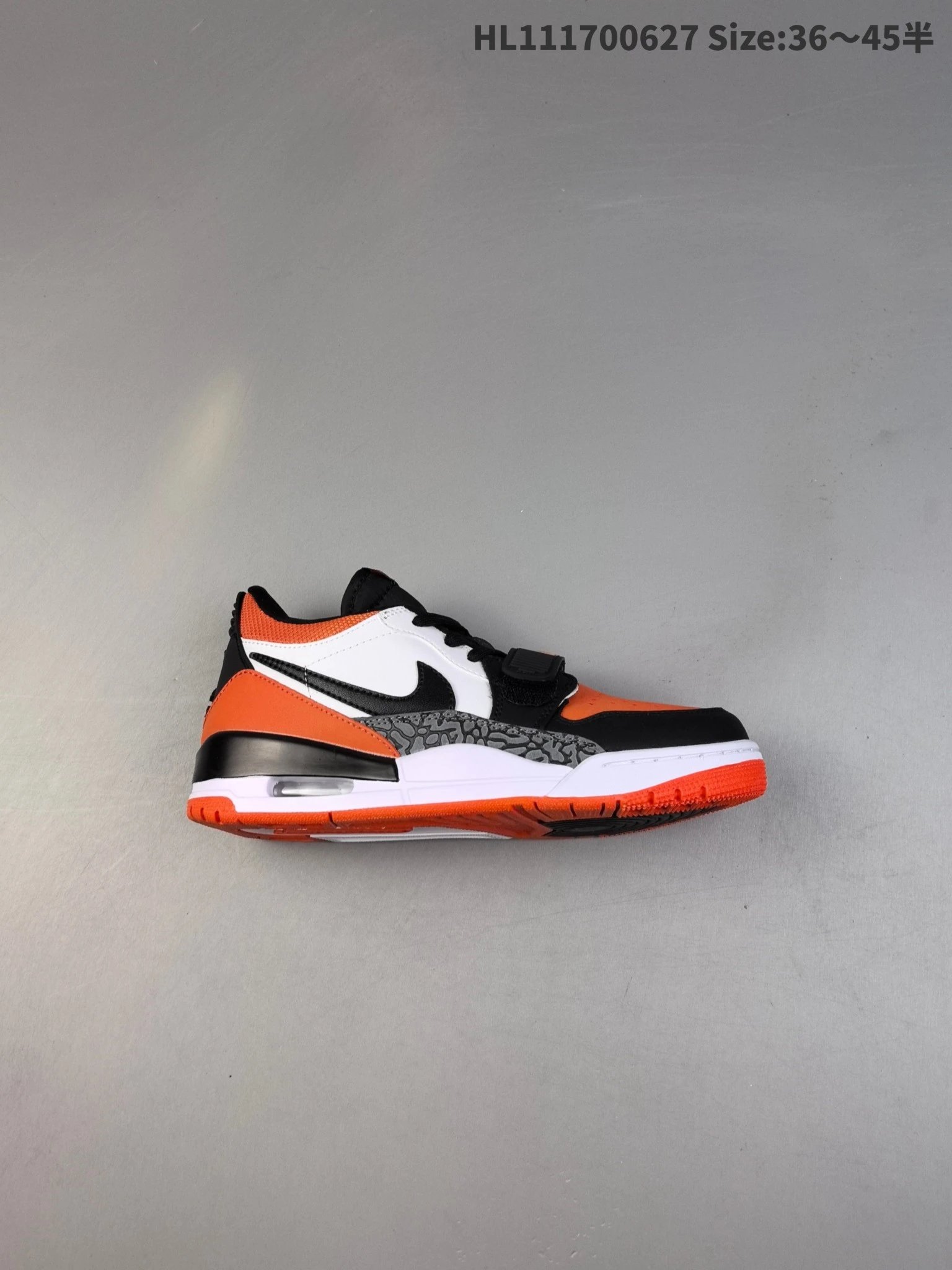 Air Jordan HL111700627 Black Orange Sneakers