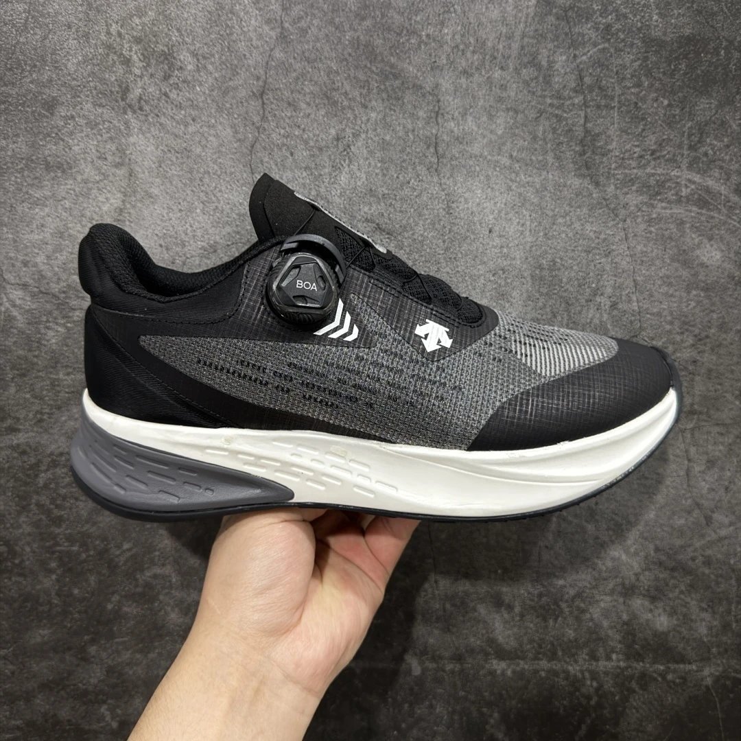 Descente BOA Running Shoes Lightweight Breathable Trainers