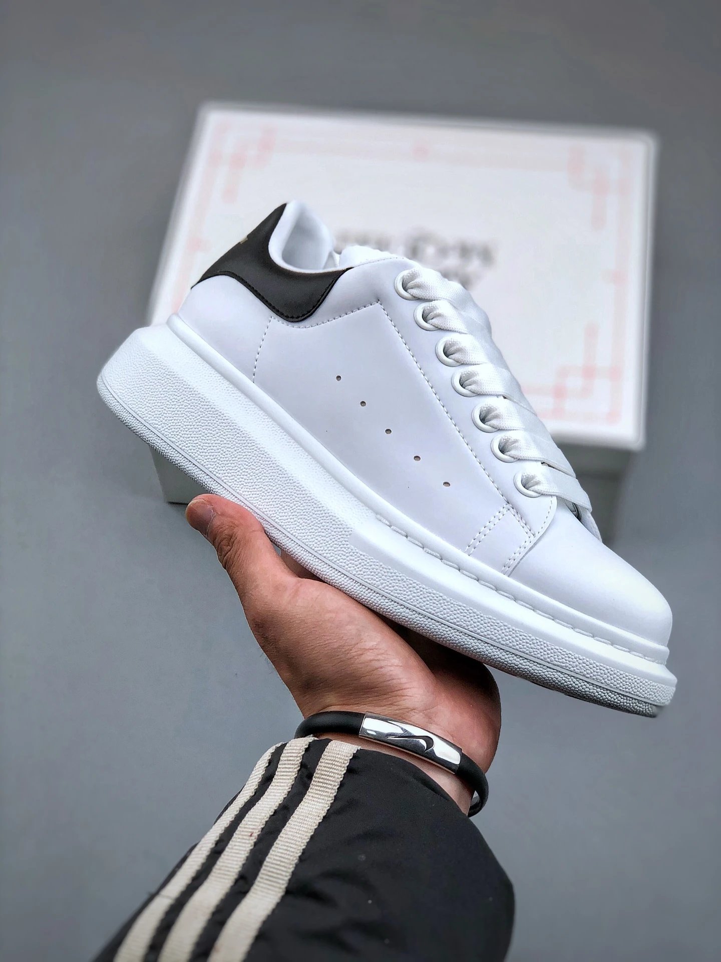 Adidas Retro Men’s Running Shoes Black White Blue Sneakers