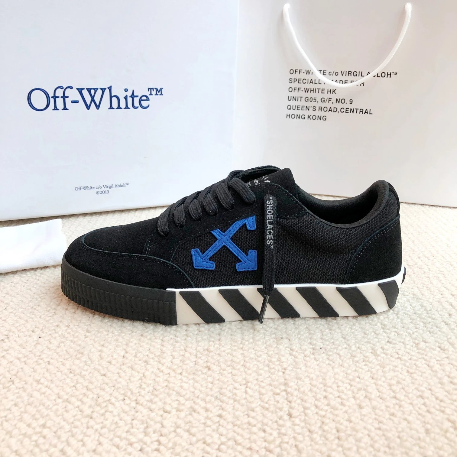 Off-White Low Vulcanized Black Blue Arrow Sneakers