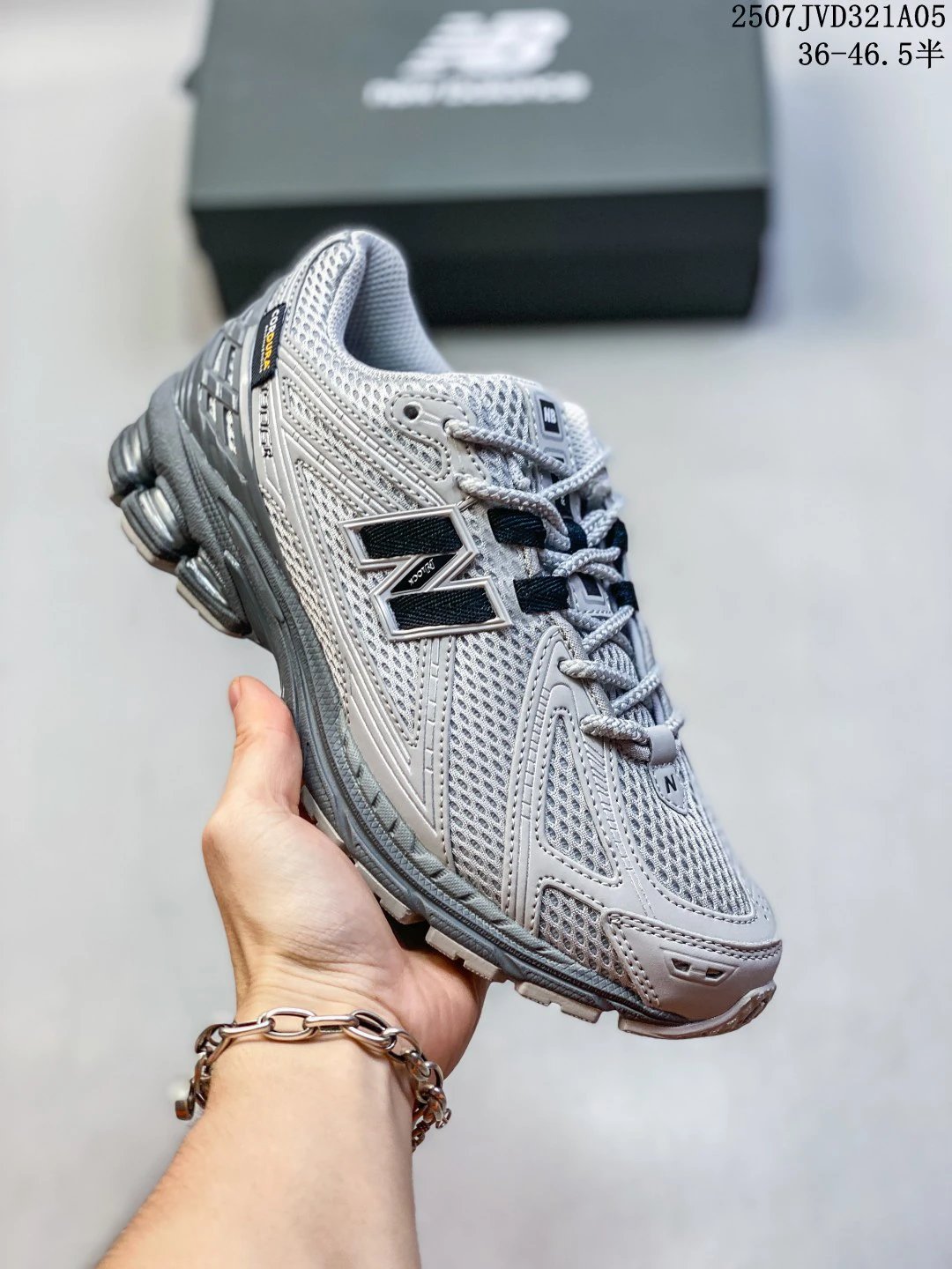 New Balance Men’s Gray Mesh Running Shoes Lightweight Sneakers