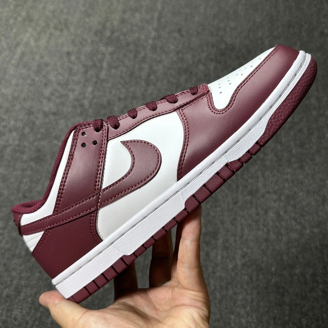 Nike Dunk Low White Red Sneakers
