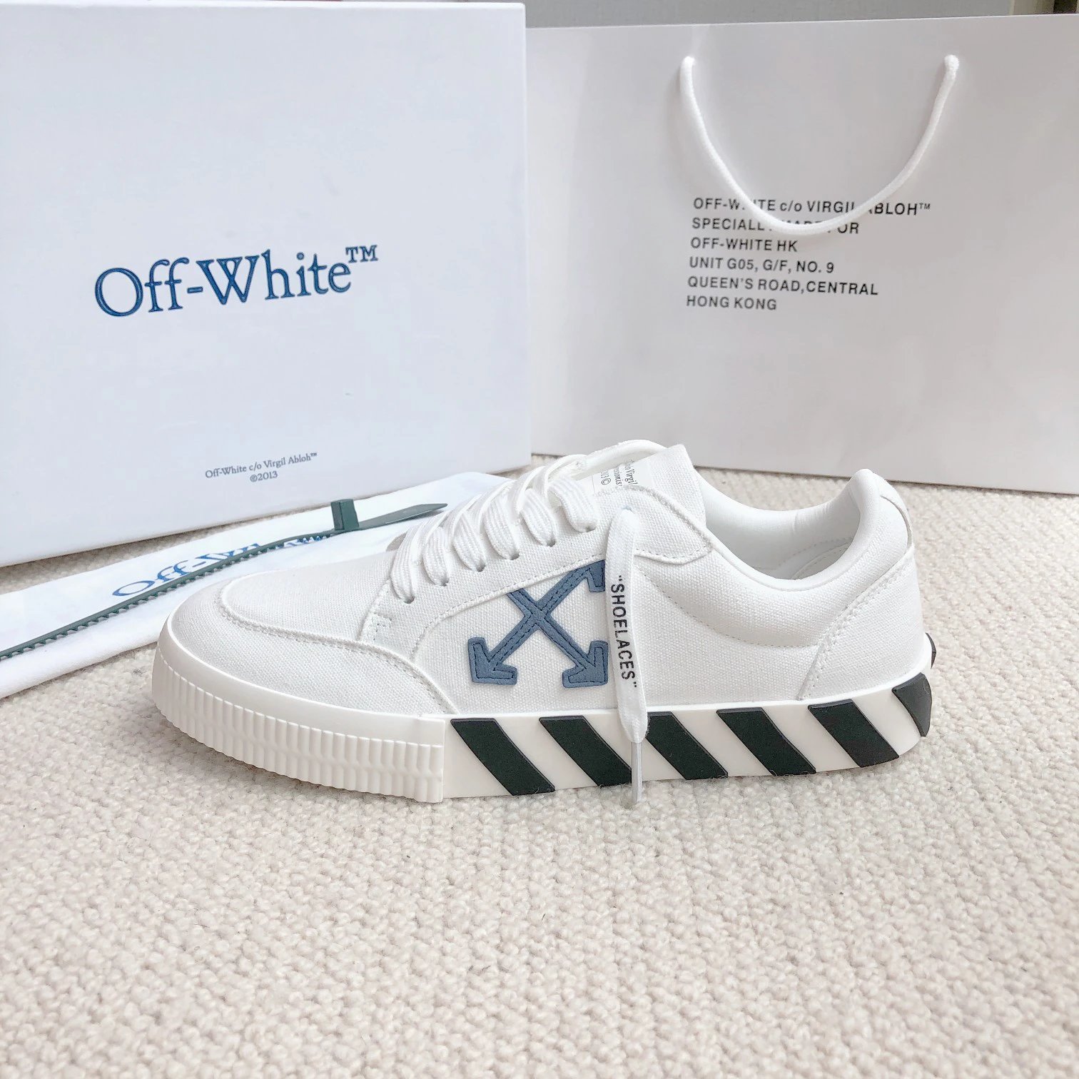 Off-White 23 White Unisex Slide Sandals