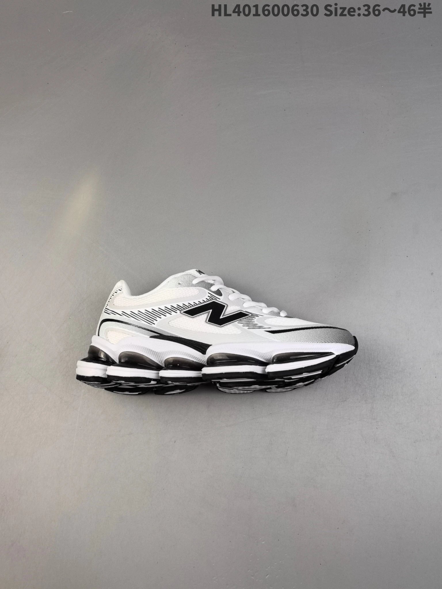 New Balance HL401600630 Black White Running Shoes