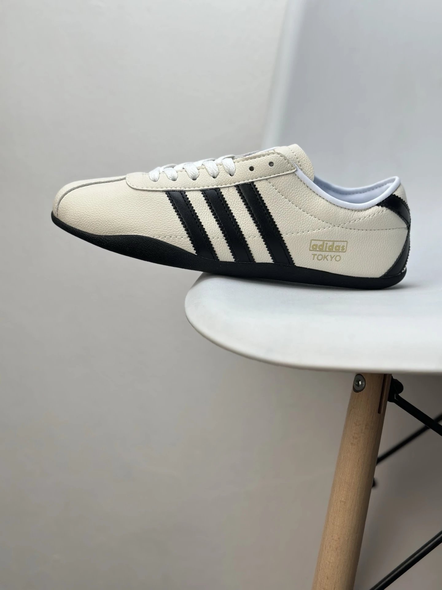 Adidas Tokyo Retro Beige Sneakers Classic Black Stripes Shoes