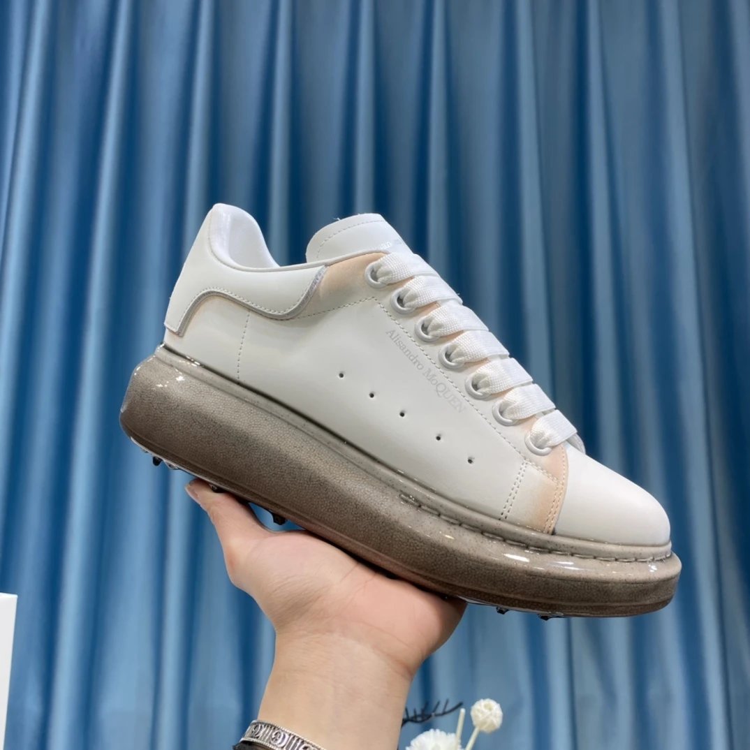 Alexander McQueen White Leather Gradient Sole Sneakers