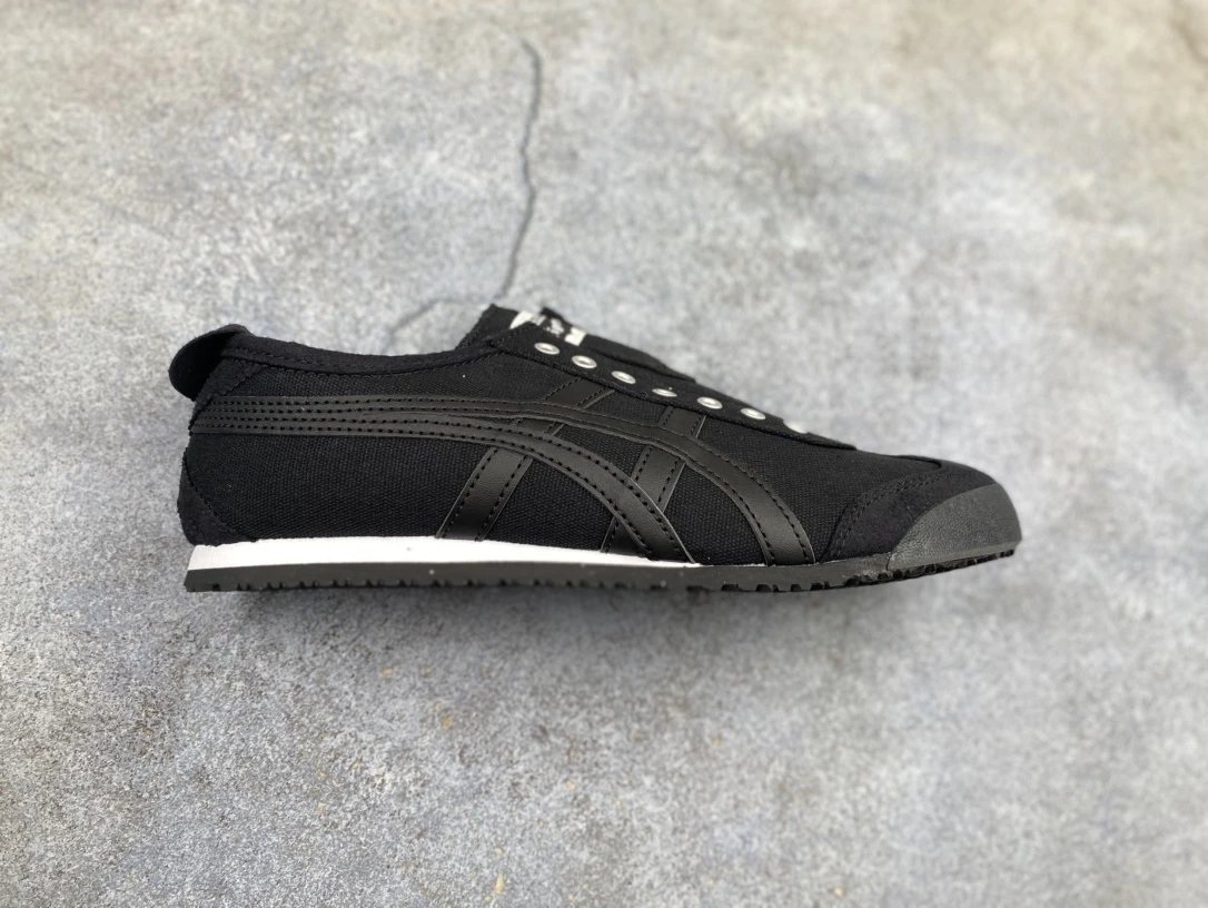 Onitsuka Tiger Men’s Black Retro Low Top Sneakers