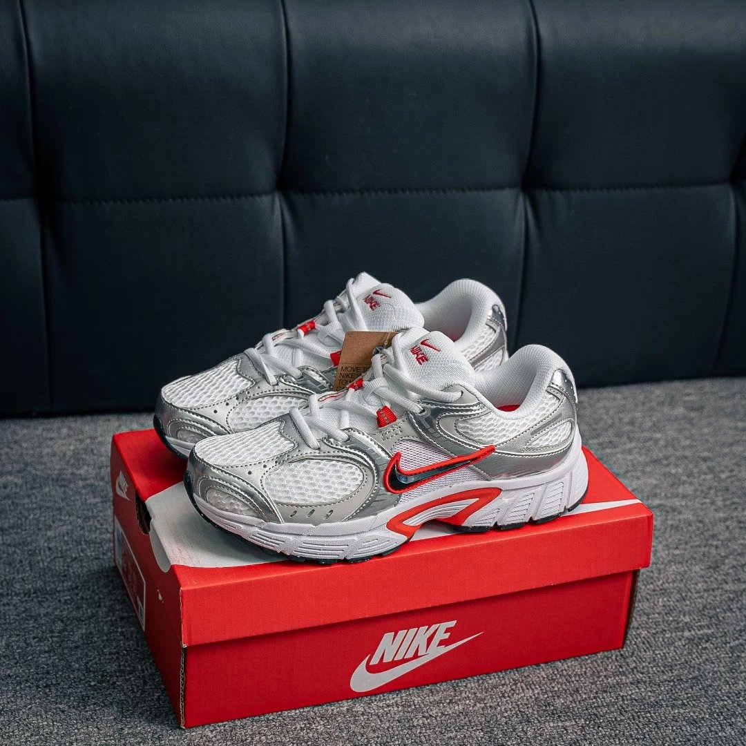 Nike Men’s Silver Red Running Shoes Lightweight Sneakers