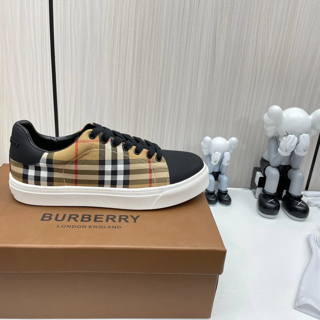 Burberry Men Classic Check Beige Plaid Leather Sneakers