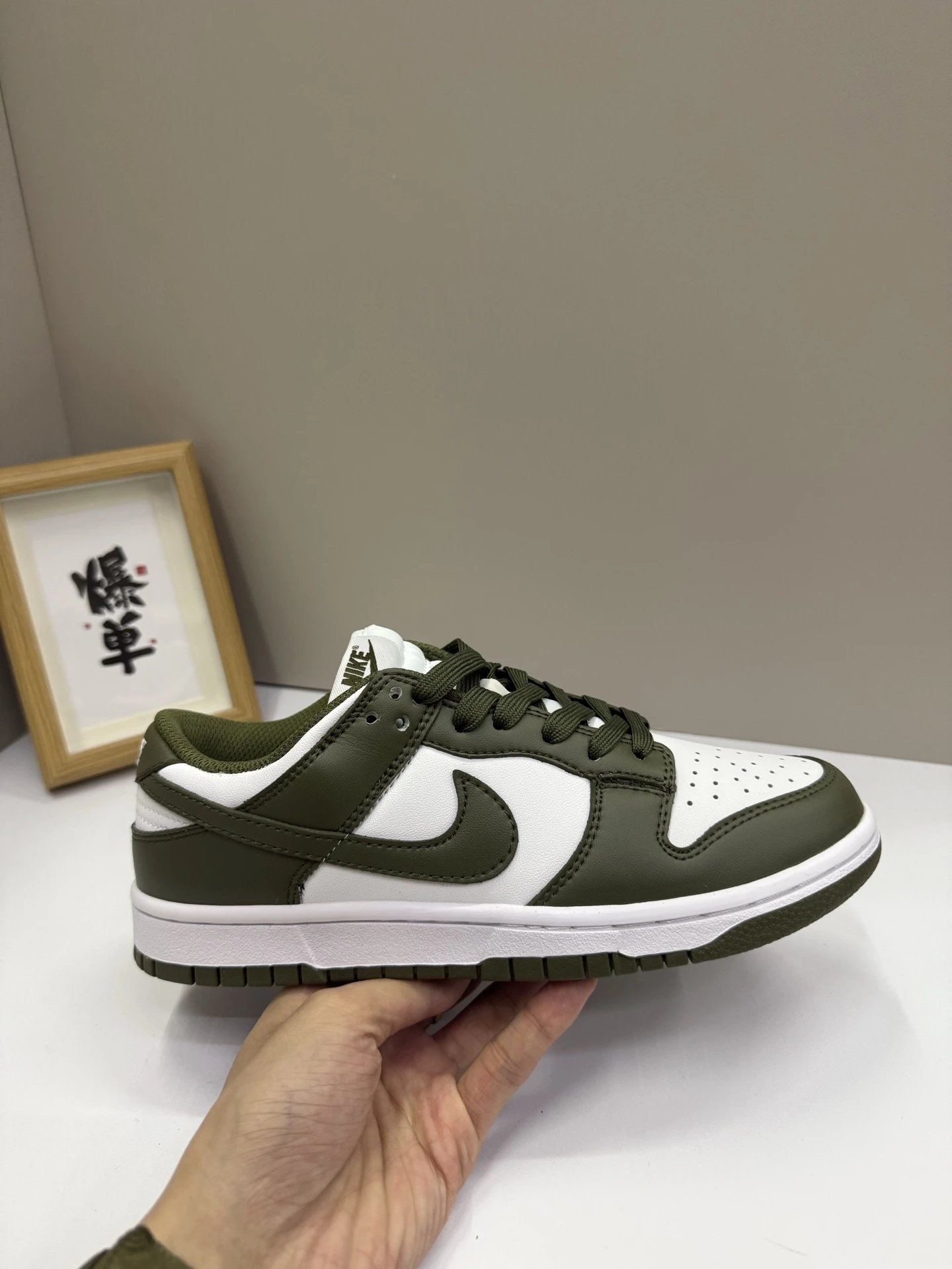 Nike Green White Leather Low Top Sneakers