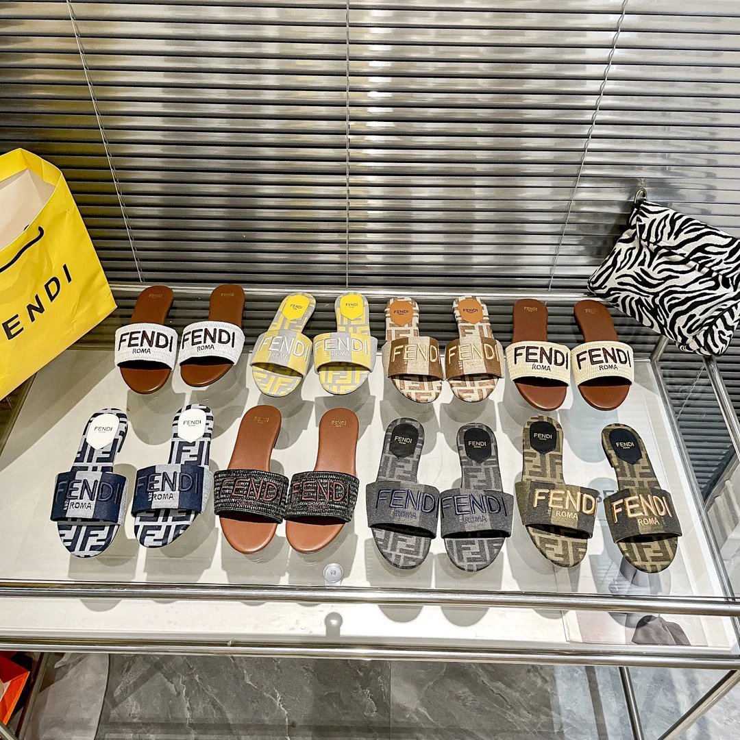 Fendi Women Slides Luxury Logo Flat Sandals Summer