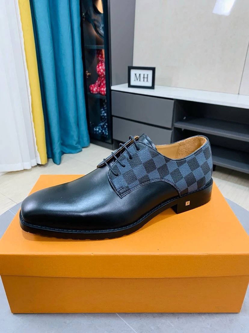 Louis Vuitton Men’s Black Leather Check Dress Shoes