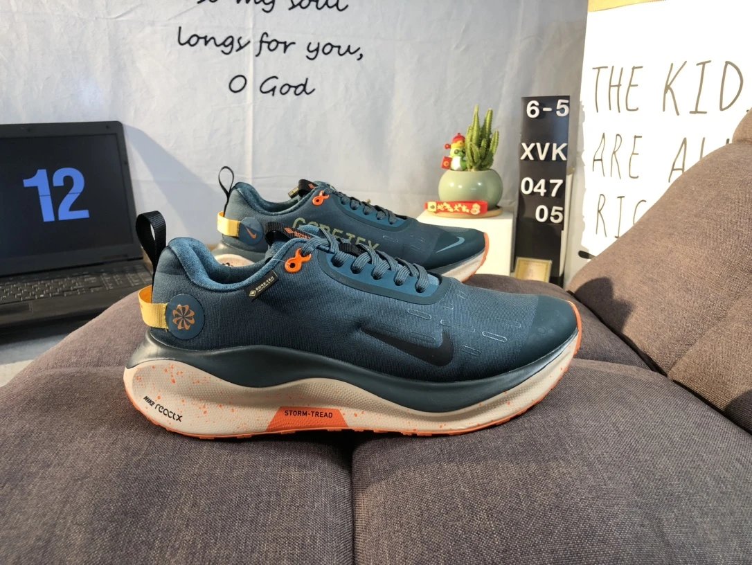 Nike Gore-Tex React Trail Running Shoes Waterproof Grip