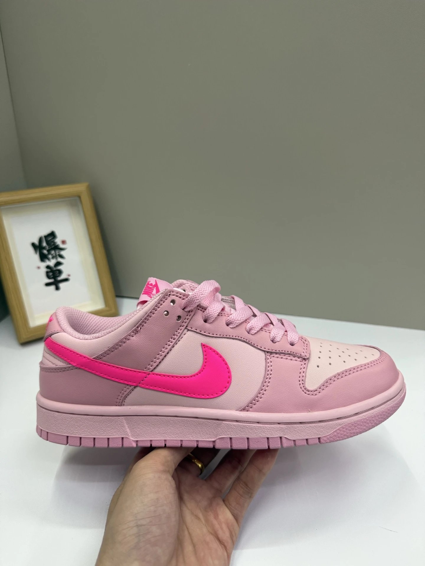 Nike Pink Leather Low Top Women Sneakers Casual Shoes
