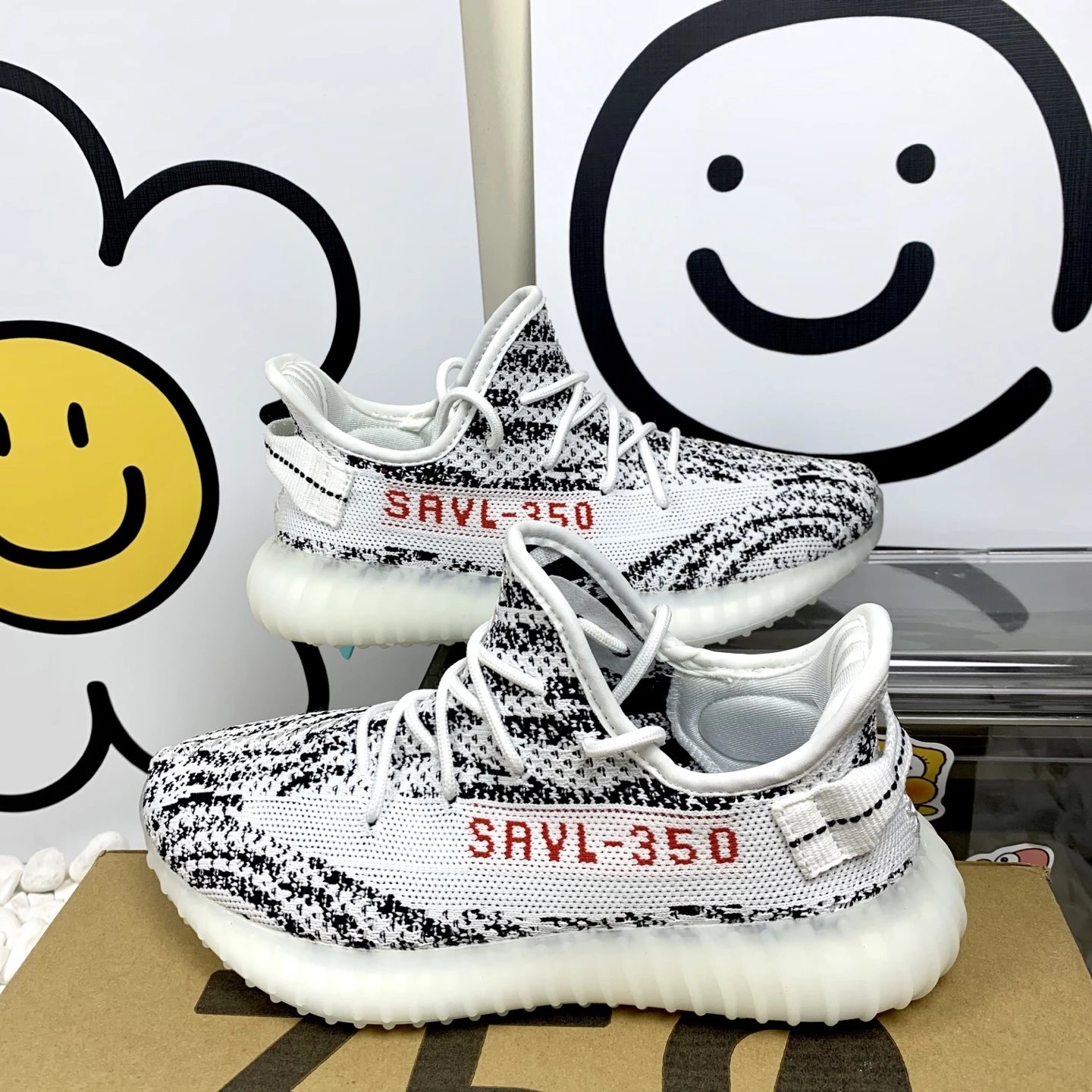 SAVL-350 Zebra Knit Running Shoes Boost Cushion Sneakers