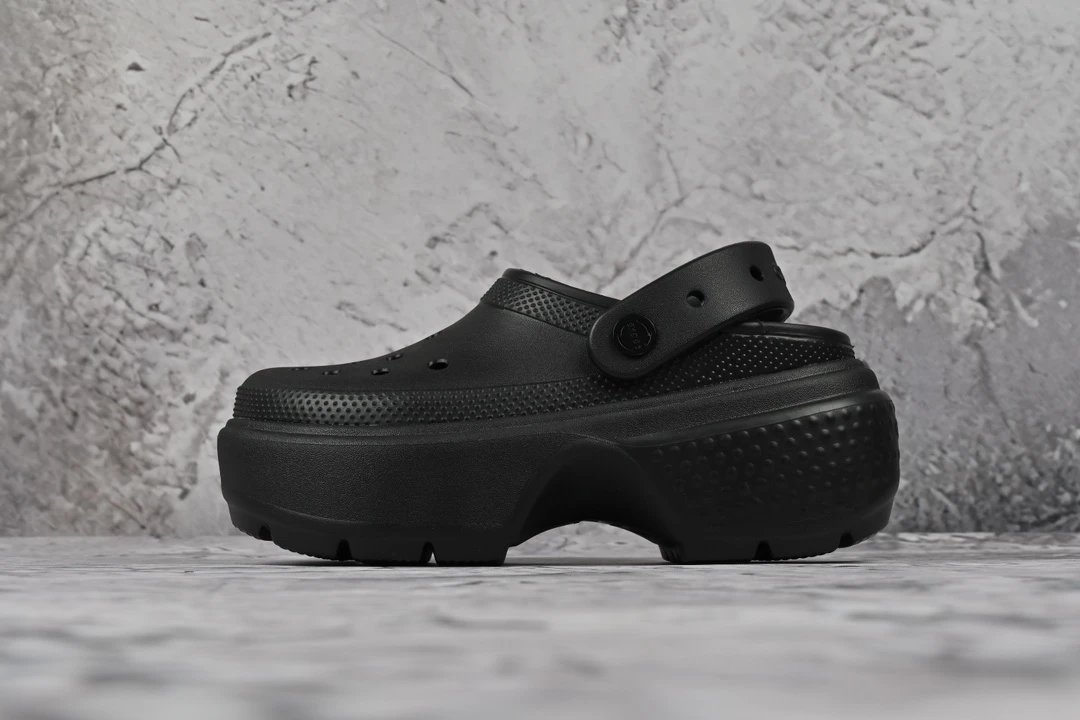 Crocs Platform Clogs Black Unisex Comfortable Summer Shoes