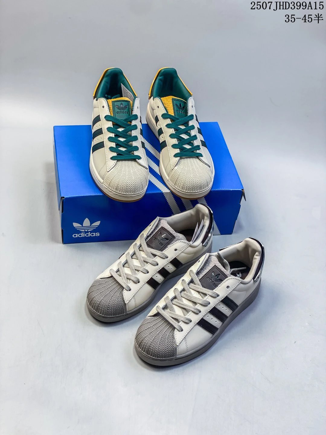 Adidas Originals Classic Three Stripes Casual Sneakers