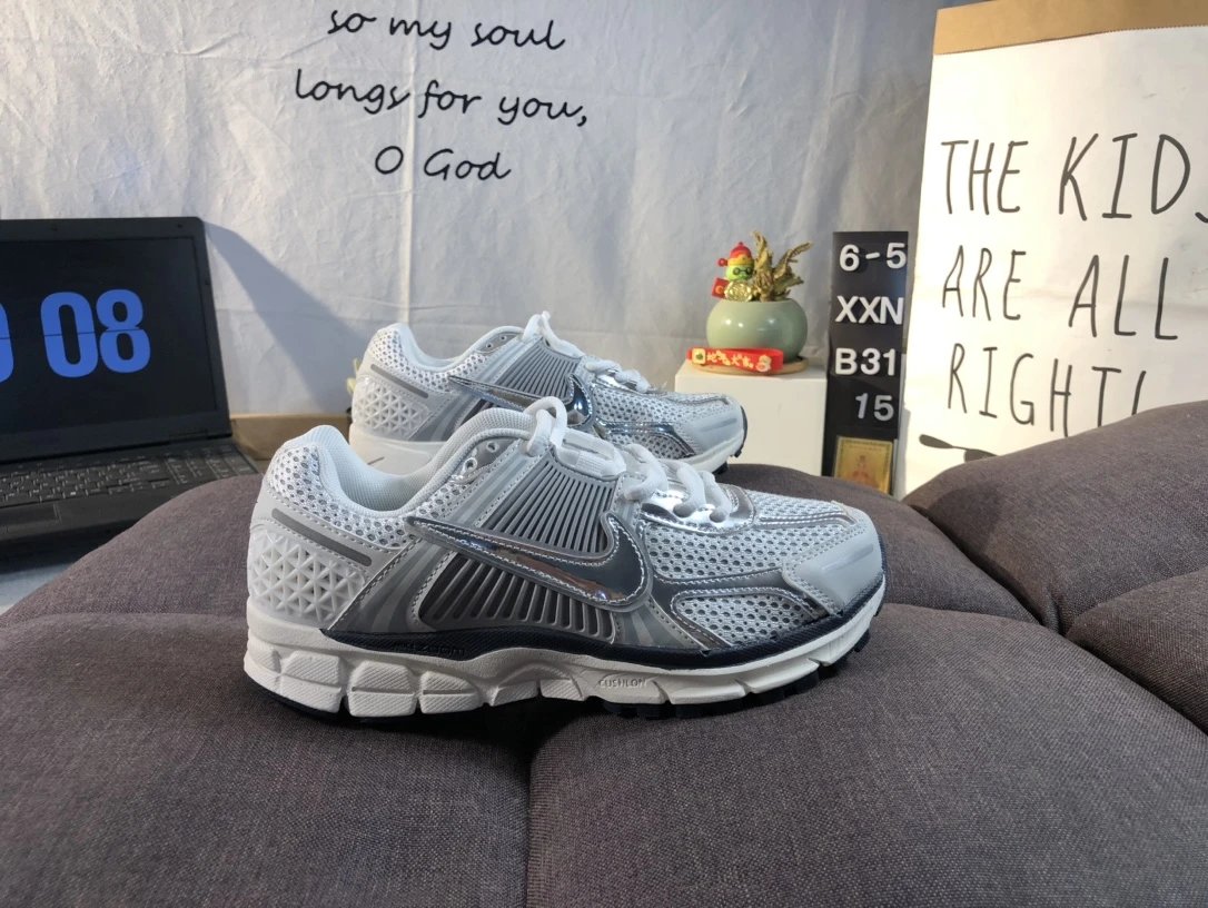 Nike Zoom Mesh Men’s Running Shoes Lightweight Sneakers