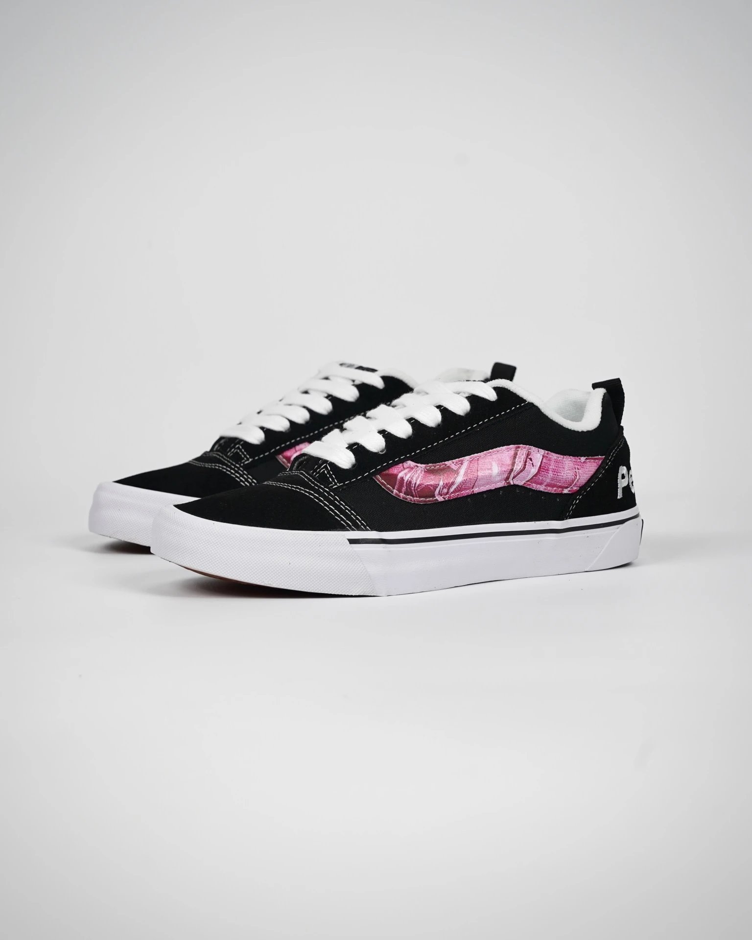 Vans Classic Black Canvas Shoes Pink Stripe