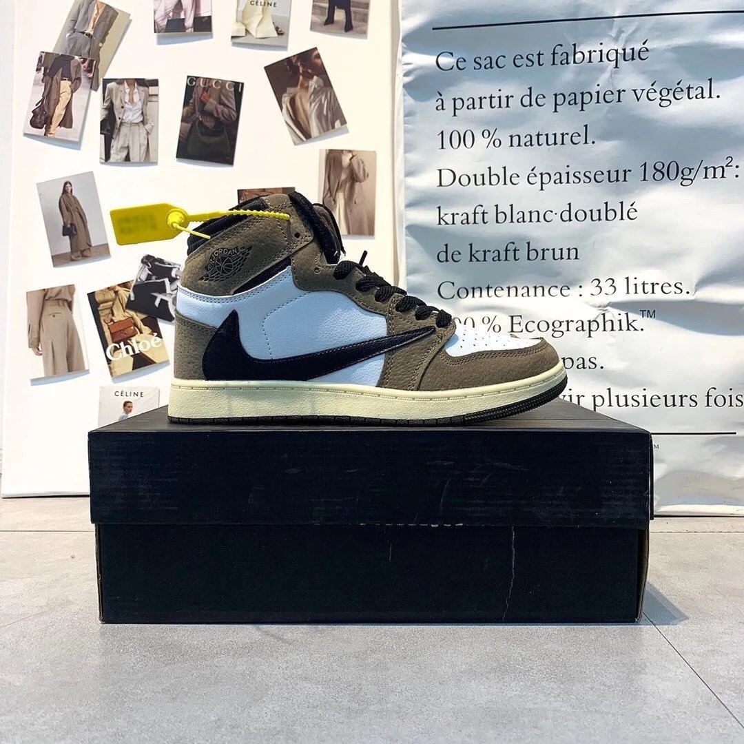 Air Jordan Retro High Leather Sneakers for Men