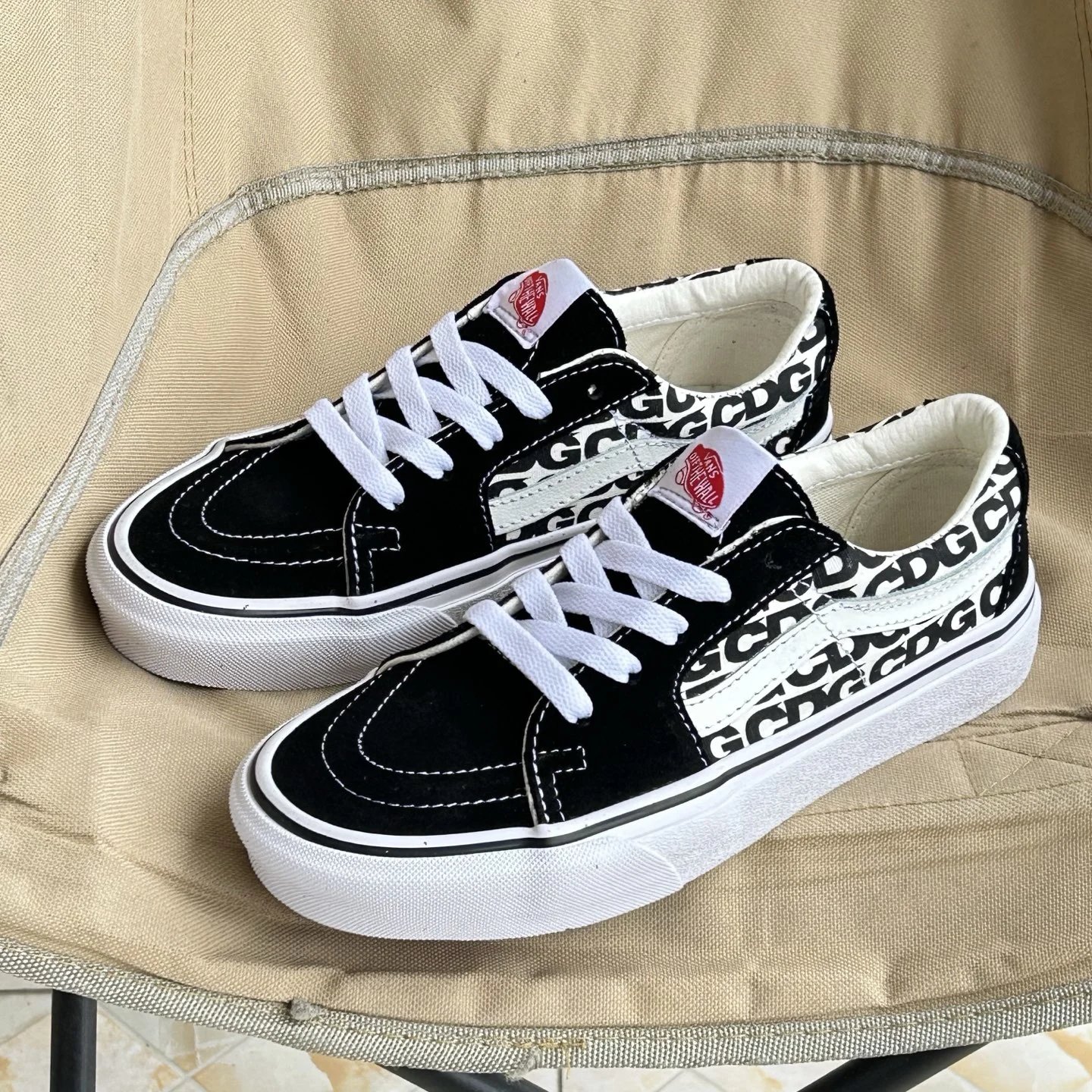 Vans Old Skool Black White Skateboard Sneakers