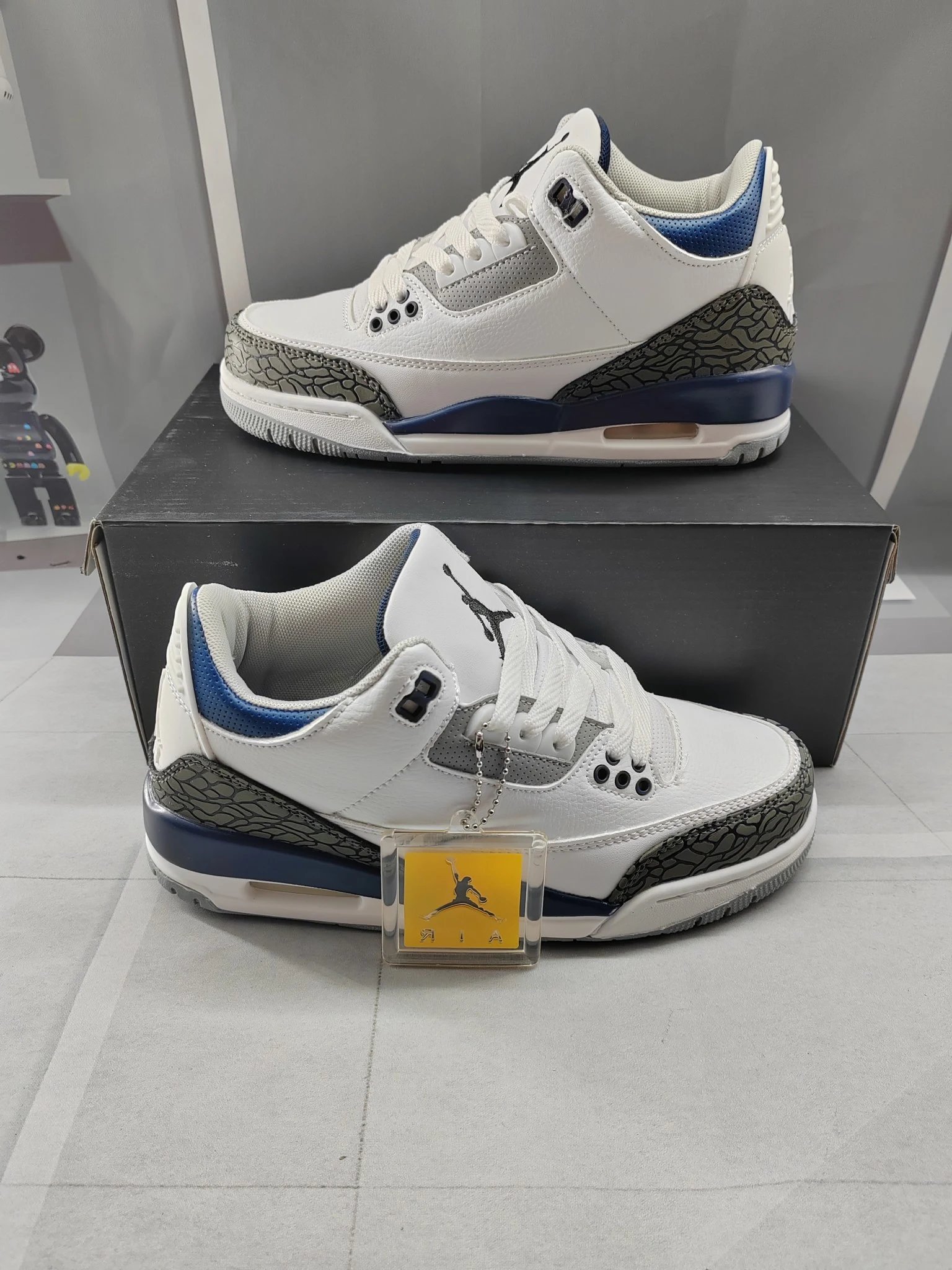 Air Jordan Retro 3 White Navy Men’s Basketball Shoes