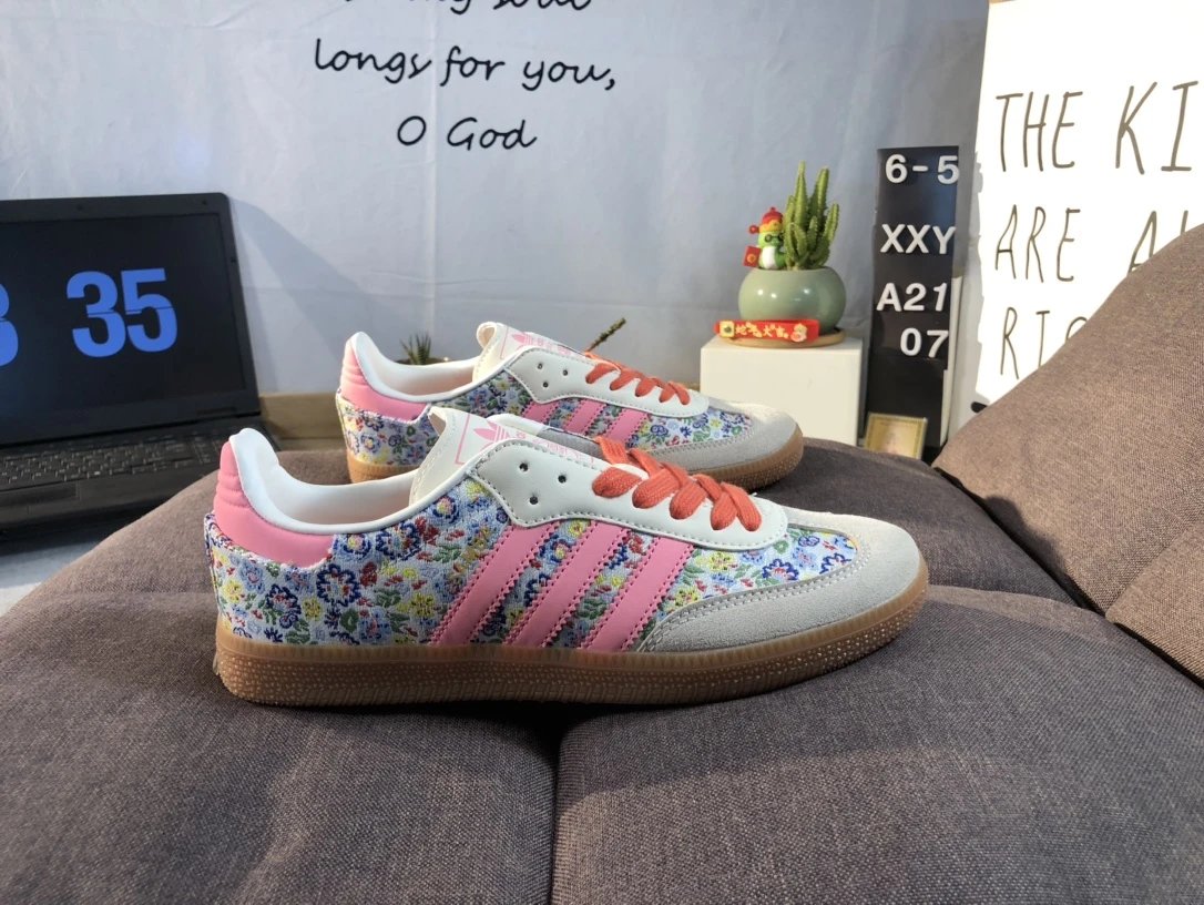 Adidas Women Floral Pink Stripe Casual Sneakers