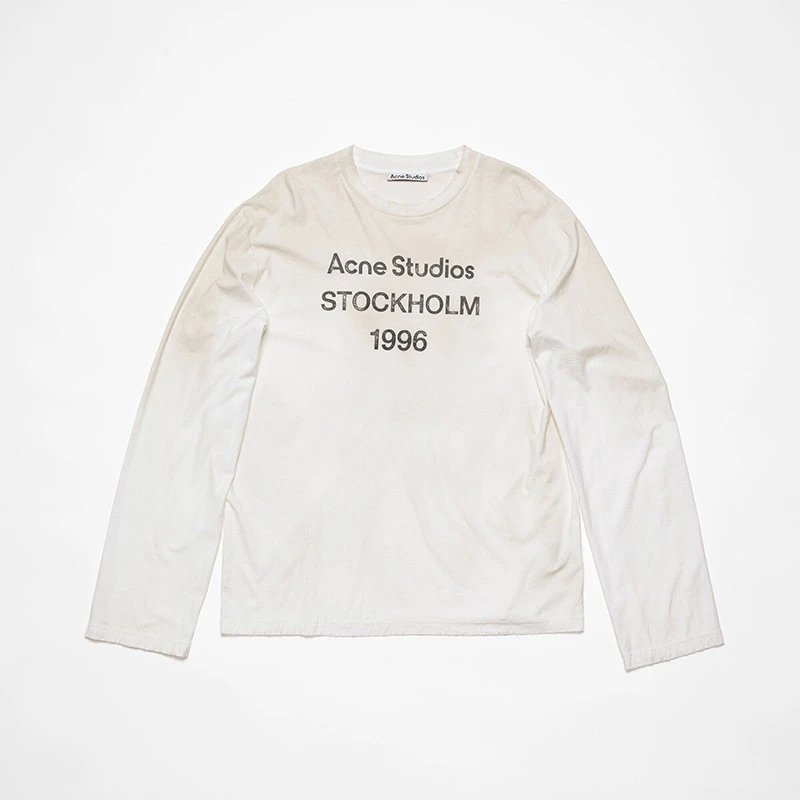 White (AC581)