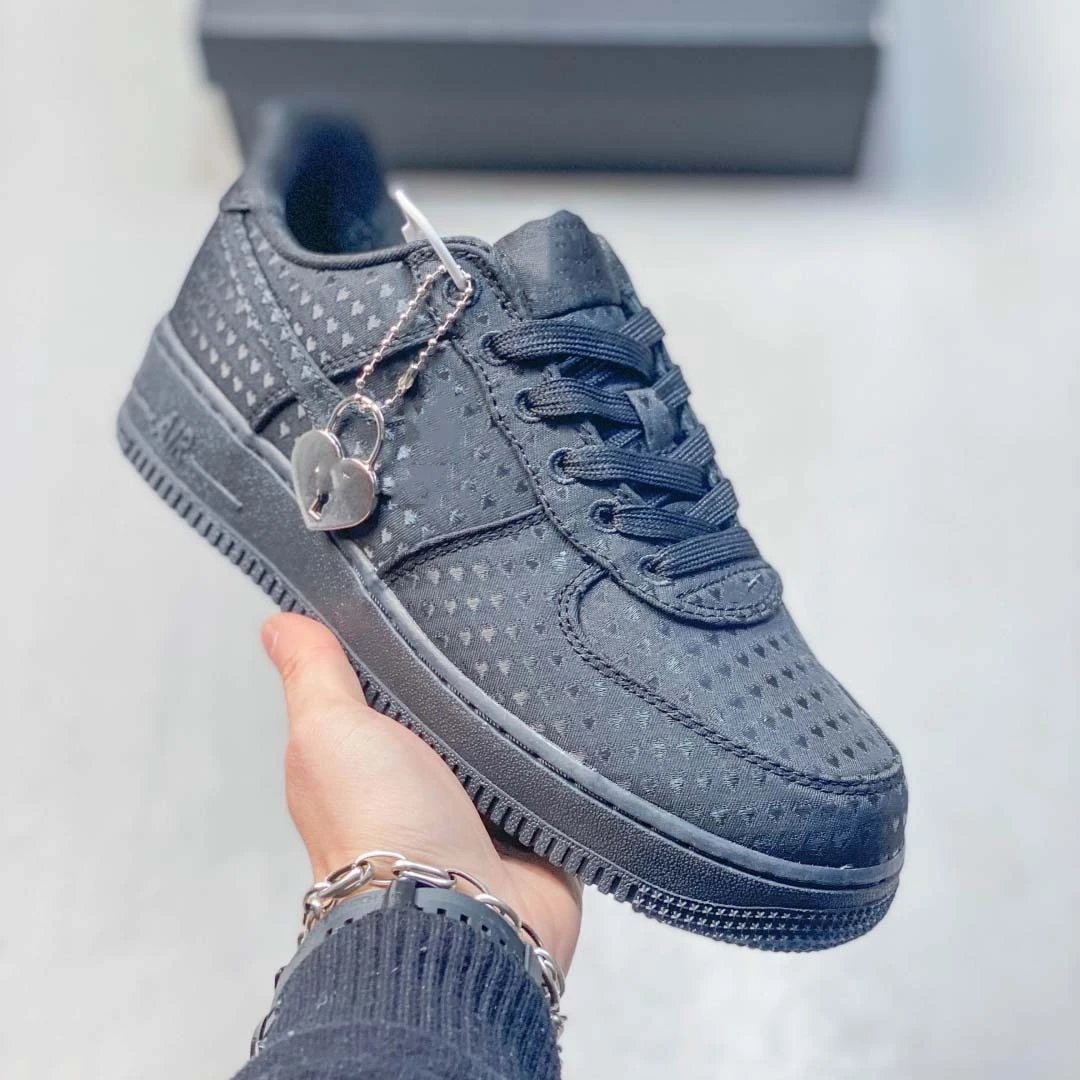 Black [Valentine's Day]