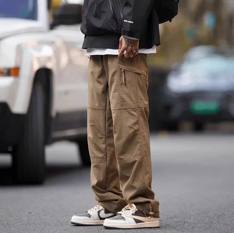 Versatile Windproof Water-Resistant Insulated Winter Cargo Pants with Belt