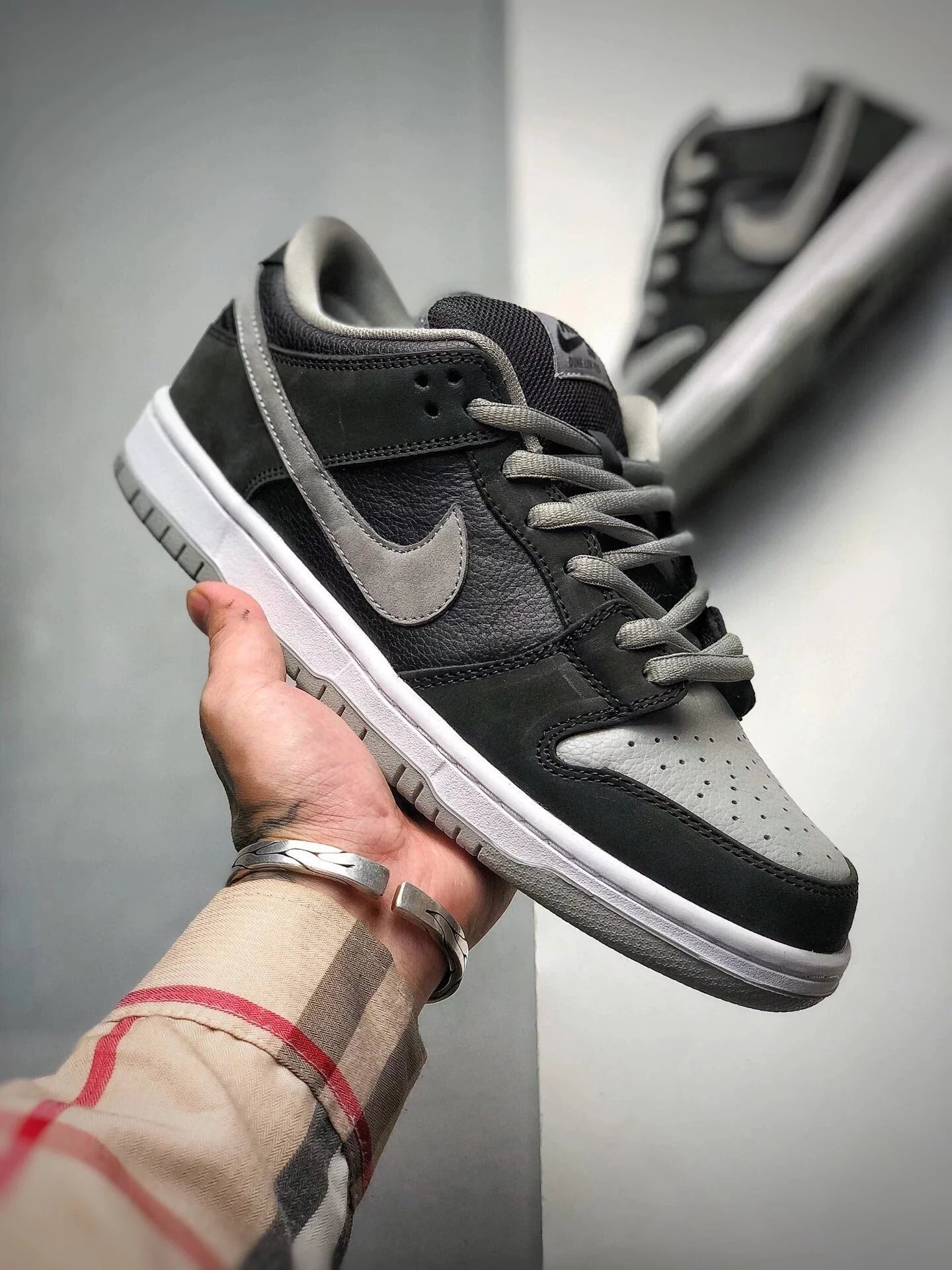耐克Nike SB Dunk Low J-Pack shadow 黑灰 影子灰加绒板鞋 BQ6817-007