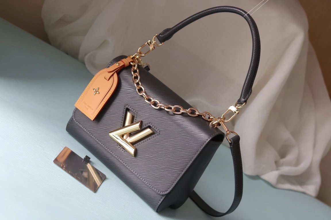 Top Original Quality! Latest Twist Collection [Rose] Compare Before You Buy! Style: M50510 [Rose][Rose] This Twist Medium Handbag is crafted from Epi embossed leather, featuring the Twist twist lock and a top handle, infusing a soft touch into the striking silhouette. Dimensions: 23 x...