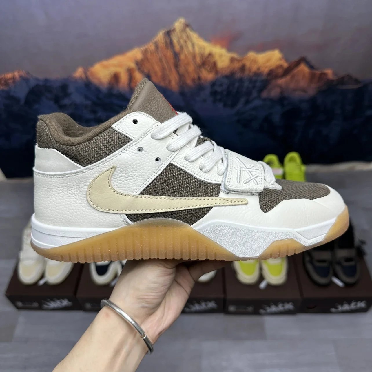 Travis Scott Jordan AJ Cut The Check Olive Green Sneakers
