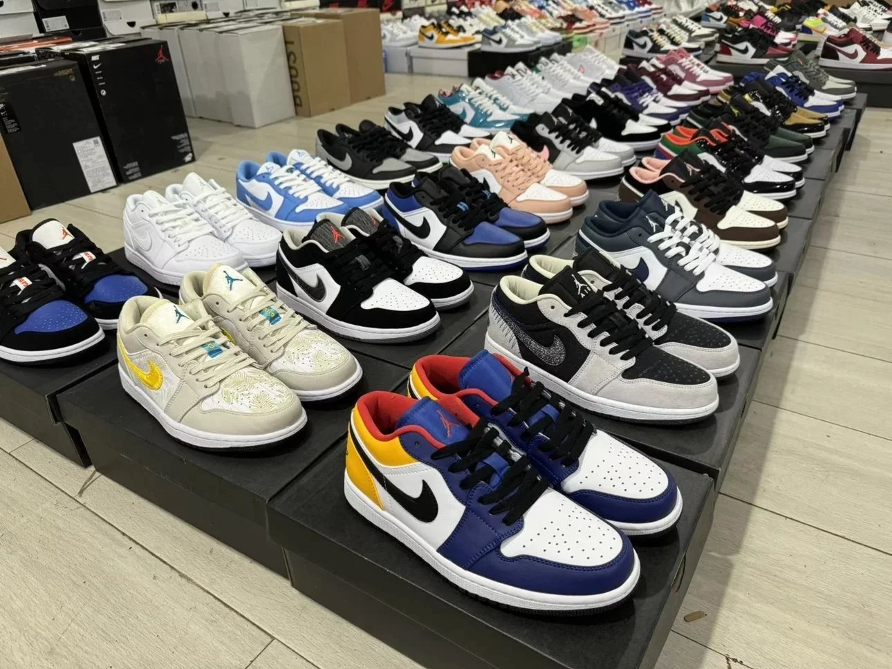 Air Jordan 1 Low Sneakers