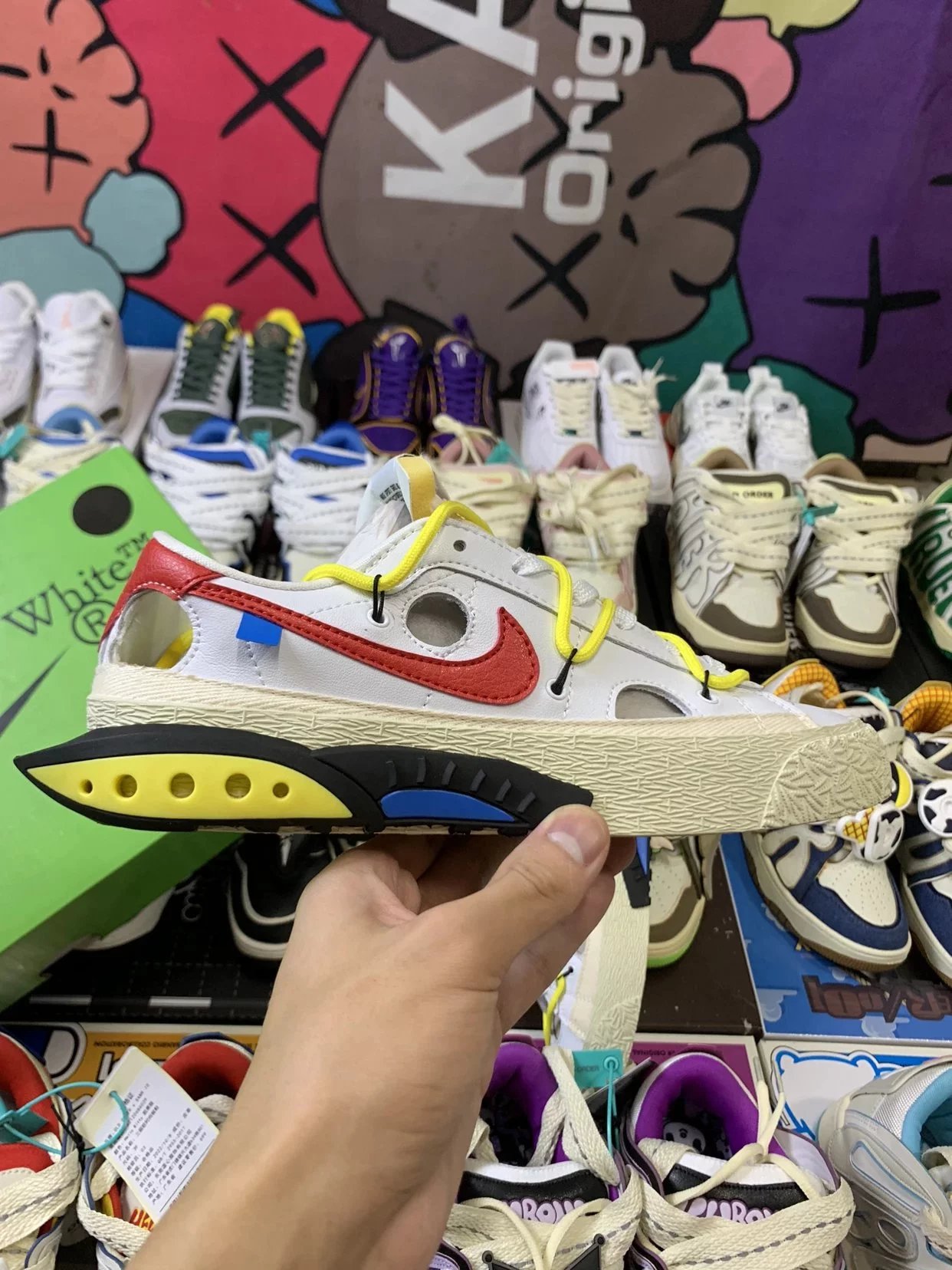 Nike Off-White Blazer Low Casual Sneakers