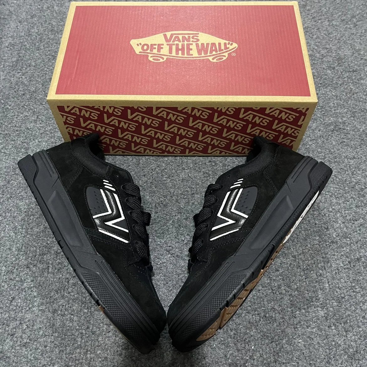 Vans Hylane Black Skate Shoes